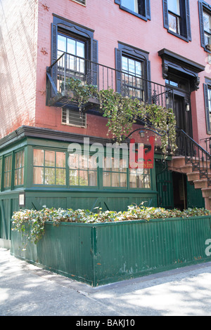 Voi Waverly Inn e il giardino di un esclusivo ristorante di proprietà di Graydon Carter editor di Vanity Fair Greenwich Village di New York City Foto Stock