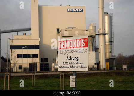 Biomassa-fired power station, la produzione di elettricità a partire da legno riciclato, Lunen, Renania settentrionale-Vestfalia (Germania). Foto Stock