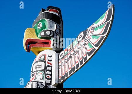 Thunderbird totem pole nel Parco di Stanley Foto Stock