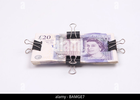 British denaro delimitata con graffette Foto Stock