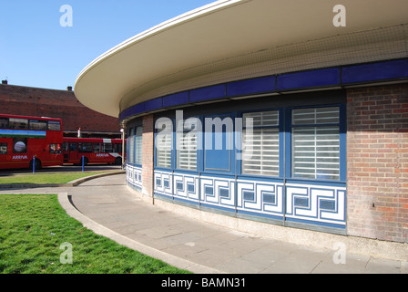 Southgate tube station Art Deco Charles Holden Foto Stock