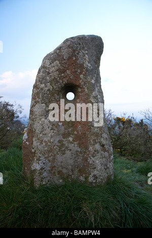 Il holestone pietra permanente a Newtownabbey County Antrim Irlanda del Nord è un antico celtico pietra permanente Foto Stock