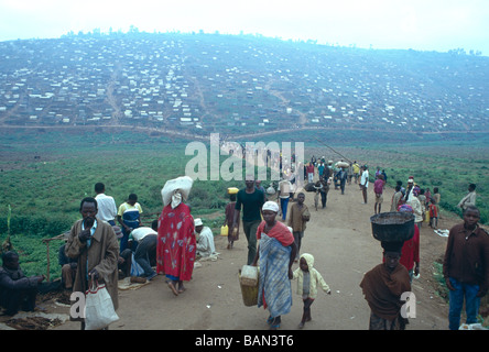 Camp Nyaconga intorno 60 000 di sfollati tutti gli hutu Foto Stock