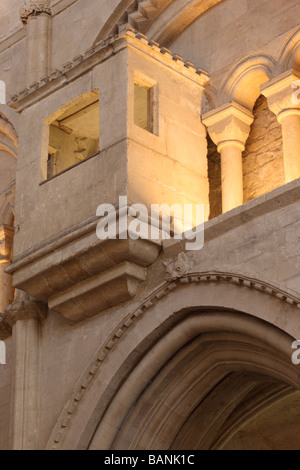 Guardando loft, Abbazia di Malmesbury, Chiesa di San Pietro e San Paolo, Malmesbury, Wiltshire, Regno Unito Foto Stock