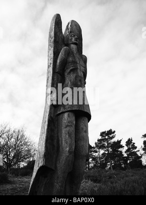 Scolpito una statua in legno del Lickey Hills Country Park Foto Stock