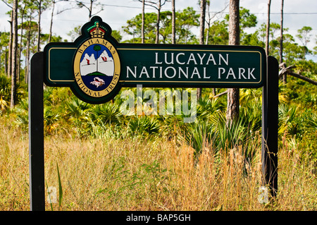 Cartello del Parco Nazionale Lucayano, freeport, Grand Bahama, Bahamas Foto Stock