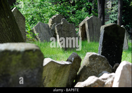 Vecchio Cimitero ebraico Josefov il quartiere ebraico di Praga Foto Stock