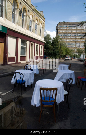 Street Party in Hoxton per celebrare il 1948 Giochi Olimpici il giorno bandiera olimpica è stata consegnata a Londra per 2012 (24/08/08) Foto Stock