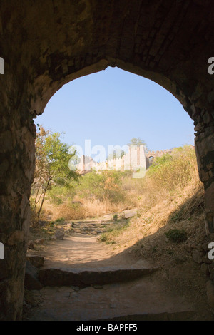 Arco di un fortilizio, Golconda Fort, Hyderabad, Andhra Pradesh, India Foto Stock