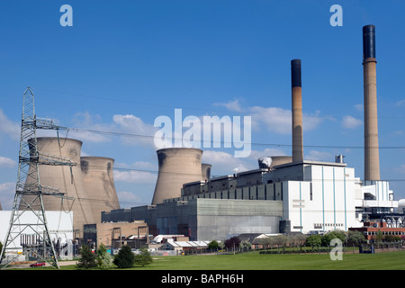 Ferrybridge del carbone e della biomassa powered power station nel West Yorkshire, vicino al villaggio di Ferrybridge Foto Stock