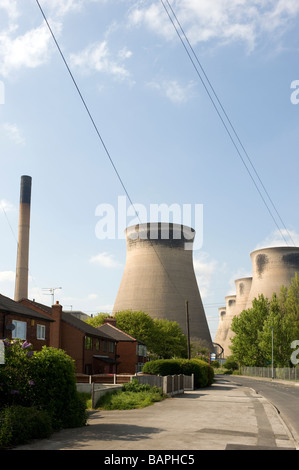 Ferrybridge del carbone e della biomassa powered power station nel West Yorkshire, vicino al villaggio di Ferrybridge Foto Stock