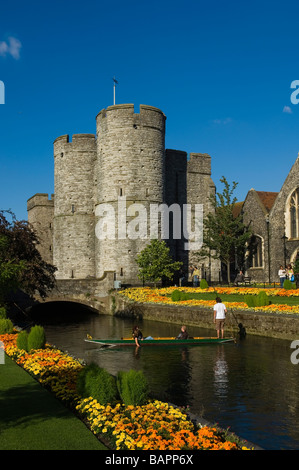 River punting sul Stour. Westgate giardini. A Canterbury Kent, England, Regno Unito Foto Stock