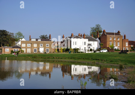 Stagno su West, Comune di Gerrard Cross, Buckinghamshire, Inghilterra, Regno Unito Foto Stock