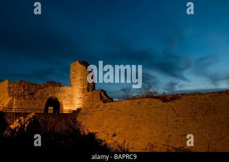 Antica struttura illuminata di Cesarea parco nazionale in Israele Foto Stock