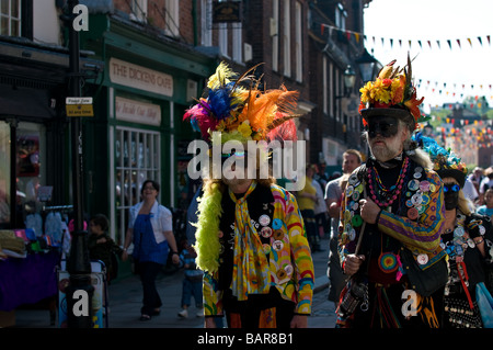 Membri del Suino Nero di confine lato Morris presso il Festival spazia Foto Stock