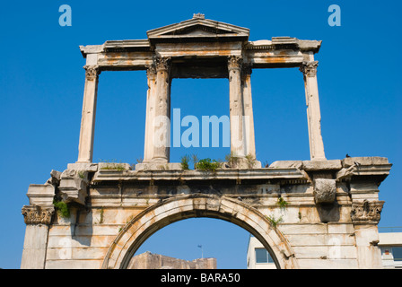 Dall'Arco di Adriano in Makrigianni quartiere di Atene Grecia Europa Foto Stock