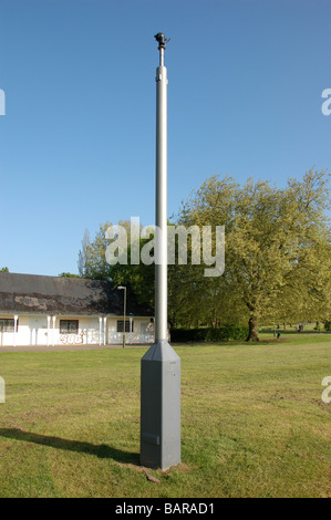 CCTV Grande Fratello in Montrose Pk, bruciato Oak, Barnet, London, England Foto Stock