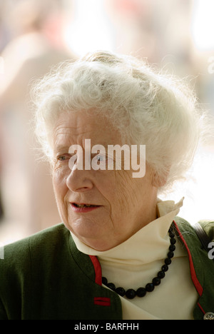 Caroline Gathorne-Hardy, Contessa di Cranbrook OBE Aldeburgh Food Fair presso Snape Maltings Suffolk. REGNO UNITO 2008. 2000 HOMER SYKES Foto Stock