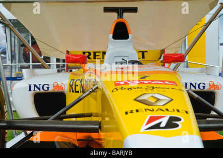 R29 Renault con il telaio R27 V8 motore sul display Foto Stock