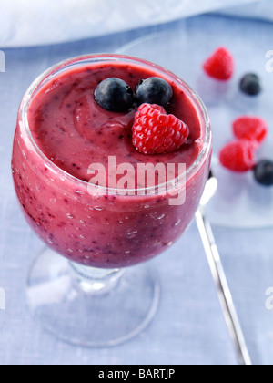 Mirtillo e lampone smoothie Foto Stock