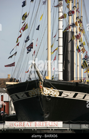 Città di Bristol, Inghilterra. Il Isambard Kingdom Brunel ferro progettato scafo della nave SS Gran Bretagna. Foto Stock