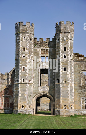 Casa Cowdray Tudor Mansion, Midhurst, West Sussex, in Inghilterra, Regno Unito Foto Stock