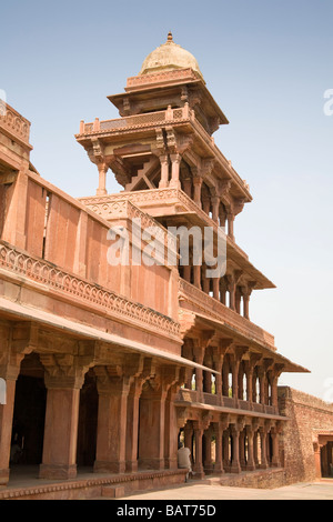 Panch Mahal, a cinque piani di palazzo, Fatehpur Sikri, nei pressi di Agra, Uttar Pradesh, India Foto Stock