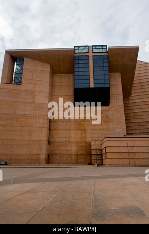 Esterno della Cattedrale di fuori Signora degli Angeli nel centro di Los Angeles Foto Stock