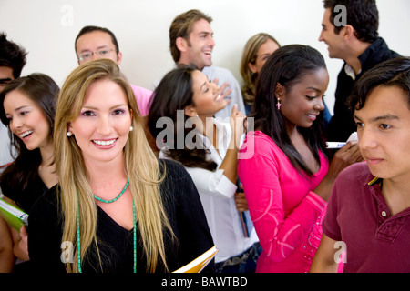 Multi-etnico gruppo di studenti Foto Stock