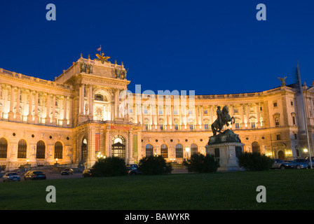 Statua del Principe Eugenio di Savoia al di fuori di Neue Burg presso il Palazzo di Hofburg Foto Stock