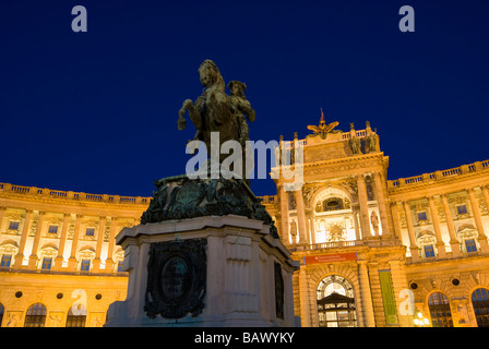 Statua del Principe Eugenio di Savoia al di fuori di Neue Burg presso il Palazzo di Hofburg Foto Stock