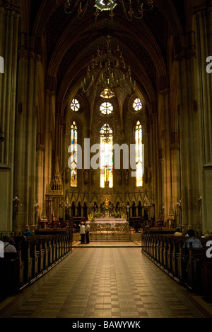 Gli interni della cattedrale dell Assunzione della Beata Vergine Maria Foto Stock