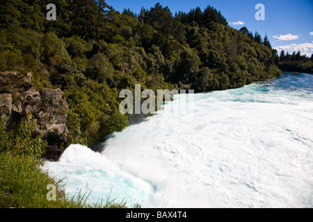 Cascate Huka sul fiume Waikato vicino a Taupo Foto Stock