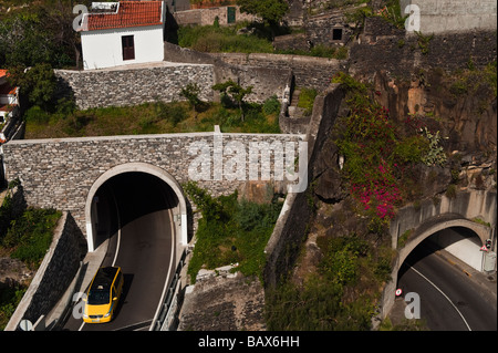 Parte di Madera di strada del sistema di tunnel Foto Stock