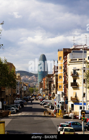 Torre Agbar la Torre Agbar barcellona catalogna Spagna progettato dall architetto francese Jean Nouvel Foto Stock