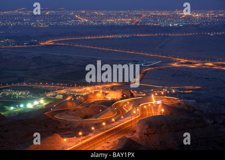 Vista dalla Jebel Hafeet, Al Ain, Abu Dhabi, Emirati Arabi Uniti, Emirati arabi uniti Foto Stock