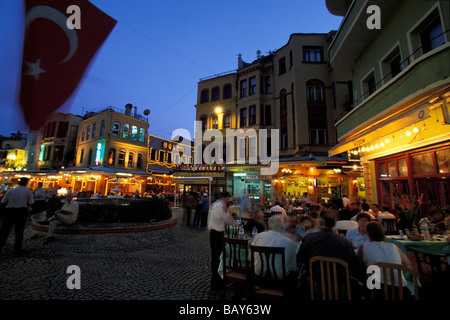 Ristoranti di pesce, Kumkapi, Istanbul, Turchia Foto Stock