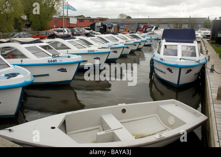 Noleggio barche a Wroxham, Norfolk Broads, Inghilterra Foto Stock