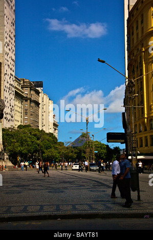 Praca Floriano nell'aera occorrendo del centro di Rio de Janeiro in Brasile. Foto Stock