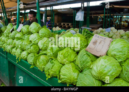 Cavolo cappuccio al mercato musulmano a Skopje Macedonia Europa Foto Stock