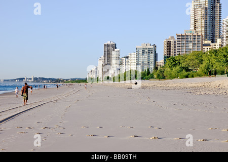 Skyline di Surfers Paradise Queensland Australia sul fronte oceano Foto Stock