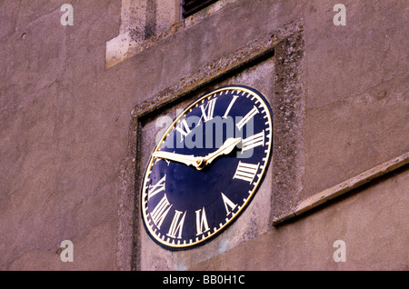 Chiesa Grantchester orologio a dieci a tre 10 a 3 tempo Rupert Brooke poesia inglese poesia poeta Cambridgeshire England Regno Unito Foto Stock