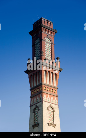 Storica Torre di mattoni, Università di Karlsruhe, Karlsruhe, Baden-Württemberg, Germania Foto Stock