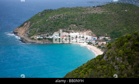 Villaggio e spiaggia di sabbia bianca di San Barts Foto Stock