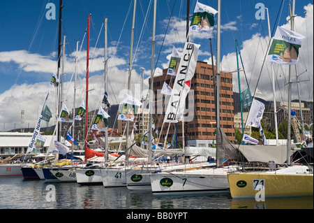 Linea di arrivo nel porto di Hobart. Sydney Hobart Yacht Race 2009. Hobart, Tasmania, Australia. Foto Stock