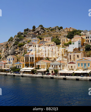 Il Porto Gialos Yialos città di Symi Grecia Foto Stock