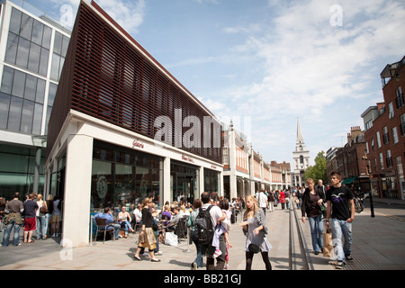 Spitalfields Market Commercial Street tra Agnello e Brushfield strade di Londra E1 Foto Stock