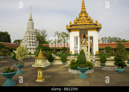 Cambogia. Phnom Penh. Royal Palace. Chedi di re Norodom. Foto Stock