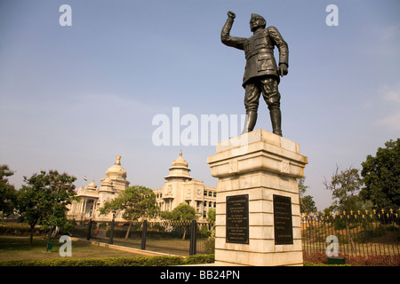 Una statua del leader indiano Subhas Chandra Bose, Indiana leader nazionalista. Foto Stock