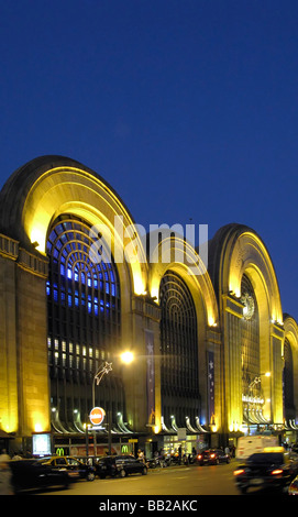 Mercato Abasto, lungo Avenida Corrientes a Buenos Aires, usato per essere un commercio all'ingrosso mercato alimentare Foto Stock